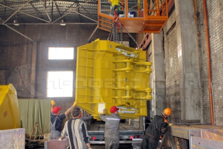  Komatsu PC-1250 